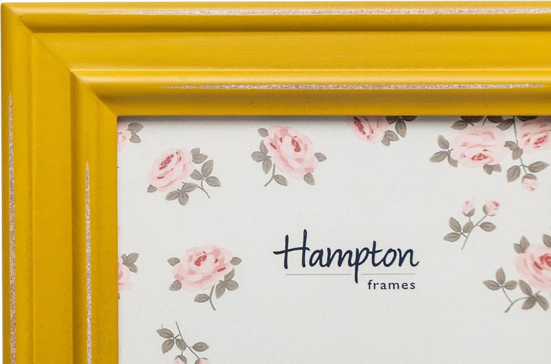 Hampton Frames Paloma 13x18 cm-es Sárga Vintage Képkeret - Koptatott Fa Hatású, Széles Peremű, Falra Szerelhető Shabby Chic Fotókeret
