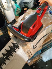 Akumulátorové nožnice na živý plot Einhell GE-CH 36/65 Li Power X-Change 36V, dĺžka reči 65 cm, rozstup zubov 30 mm, s otočnou rukoväťou, Solo (bez akumulátora) 3