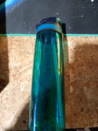 Športová fľaša na vodu Super Sparrow TouchSip so slamkou, 1000 ml, materiál Tritan bez obsahu BPA, petrolejová modrá, ľahká — používaná (stav: pozri 2. obrázok) 3