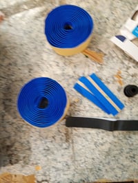 Omotávka na bicykel BBB RaceRibbon BHT-01, modrá, protišmyková, tlmiaca vibrácie, MTB — chýba 1 kus zátky do riadidiel (stav: pozri 2. obrázok) 5