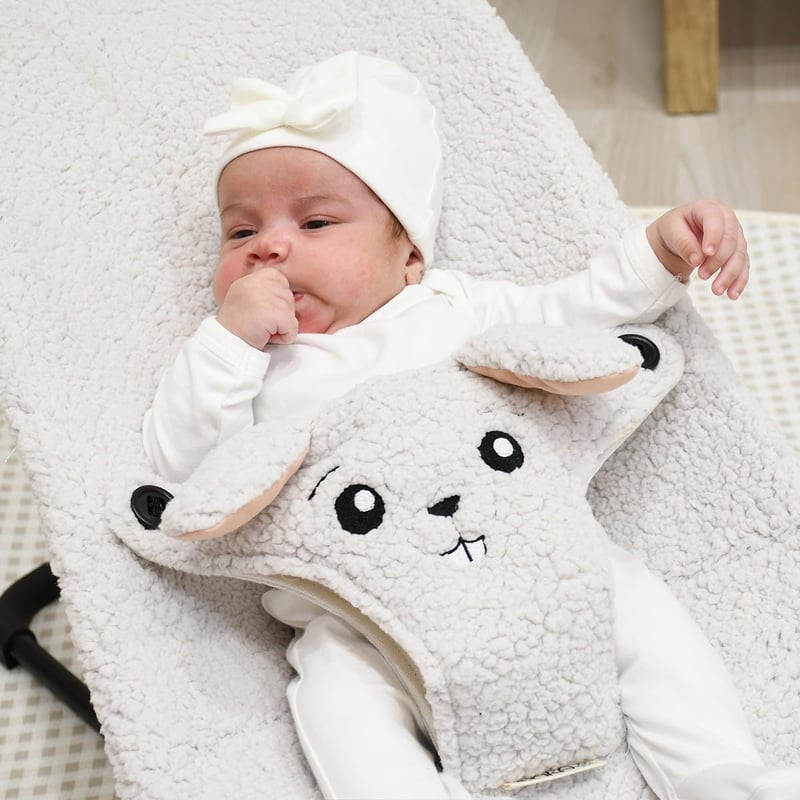 JYOKO KIDS Babybjorn Soft és Balance hintaágyhoz való huzat, nyuszi mintás, polár anyagú, hipoallergén, Oeko-Tex tanúsítvánnyal, 45g