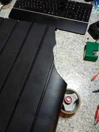 Záhradný úložný box Keter Marvel+ 270 l, grafitovo sivý — poškodený — chybný, čiastočne funkčný: poškodený počas prepravy (stav: pozri 2. obrázok) 2