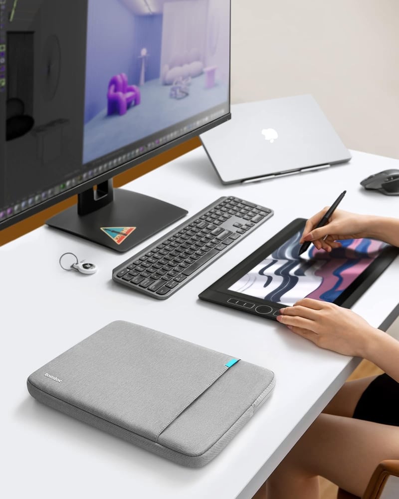 tomtoc 360 Védő Laptop Tok 14" MacBook Pro M2/M1 Pro/Max és 13" MacBook Air M2 Készülékekhez, Vízálló Kemény Borítással és Kiegészítő Zsebbe