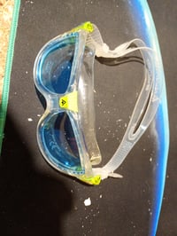 Detské plavecké okuliare Aquasphere Seal Kid od 3 rokov s modrými sklami, UV ochranou, úpravou proti zahmlievaniu a tesnením zo silikónu, ktoré zabraňuje pretekaniu 2