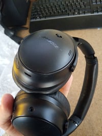 Bose QuietComfort SC Bluetooth zajszűrős fejhallgató mikrofonnal, Over-Ear — szakadt fülpárna, karcos burkolat (állapot: lásd a 2. képet) 4
