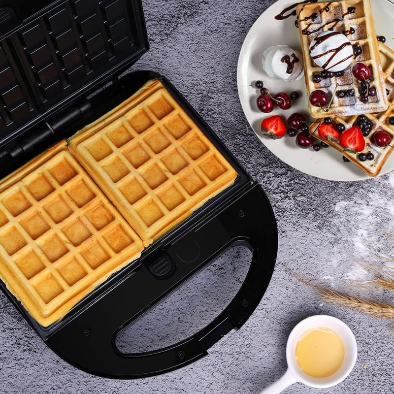 Aigostar 3 az 1-ben szendvicssütő: grill, gofrisütő, melegszendvics-készítő 750W
