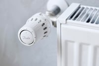 Termostatický snímač Danfoss 015G3098 React RA s kvapalinovou náplňou, termostatickou hlavicou a vstavaným snímačom 5