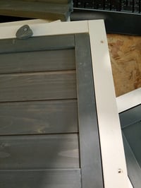 Căsuță pentru animale mici TRIXIE cu 2 intrări, pentru iepuri și rozătoare mici, 70x43x45 cm, Gri/Alb, cușcă din lemn, utilizată 6