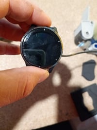 Inteligentné hodinky Garmin Venu s GPS a AMOLED dotykovým displejom, bridlicovo-sivá/strieborná, vodotesné, snímač tepovej frekvencie, prehrávač hudby, bezkontaktné platby – repasované 2