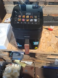 Cecotec Cecofry & Grill Smokin' 4500 Forrólevegős Sütő 4,5 L — hibás, részben működik: törött külső védőburkolat (állapot: lásd a 2. képet) 2