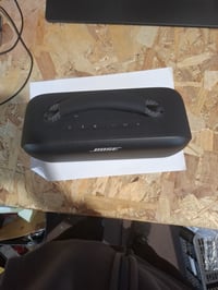Prenosný Bluetooth reproduktor Bose SoundLink Max, čierna farba, USB-C — chybný, na náhradné diely: zapne sa iba v nabíjačke (stav: pozri 2. obrázok) 3