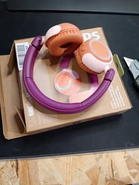 Philips TAK4200MP 4200 Series gyerek Bluetooth fejhallgató — hibás, alkatrésznek: nem kapcsol be töltés után (állapot: lásd a 2. képet) 2
