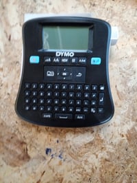 DYMO LabelManager 210D+ Címkéző Gép QWERTZ Billentyűzettel és Grafikus Kijelzővel — teszteletlen (kábel nélkül) (állapot: lásd a 2. képet) 2