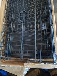 Amazon Basics Sklopivi metalni kavez za pse s izvlačivom podnicom, jednokrilna vrata, crni, 76 x 48 x 53 cm 2