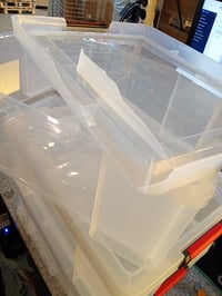 Set 3 cutii de depozitare Sundis Clip'N Store, 27L, plastic transparent, cu clips — fără partea interioară a capacului rupt (stare: vezi a 2-a imagine) 2