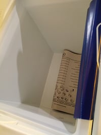 Elektrický chladiaci box Mobicool ME27, 26 l, sivý — Na jednej strane otvárania veka chýba úchyt (stav: pozri 2. obrázok) 4