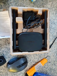 Router WiFi Tenda 4G03 Pro LTE cu cartelă SIM, 4G Cat4 150 Mbps, 2,4 GHz 300 Mbps, Nano SIM, 2 antene externe, Plug and Play, utilizat 2
