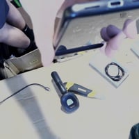 Pametni telefon Google Pixel 8, 256 GB, obsidian crna boja - Korišten, ogreban priključak za punjenje, manja oštećenja — Priključak za punjenje je korišten (stanje: vidi 2. sliku) 3