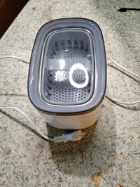 Ultrazvukový čistič Grundig UC 5620 50W 500 ml biely — chybný, nezapína sa — chybný, na náhradné diely: nezapína sa (stav: pozri 2. obrázok) 3