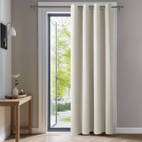 Hálószobai függönyvarázs: fehér voile függöny + bézs hőszigetelő sötétítő + 2 db szürke kordsamt huzat 3