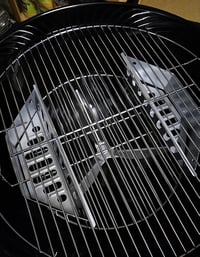 Denmay 7403 Begyújtó Kosár Weber 57 cm-es Grillhez - 2 db-os Szett One Touch és Master Touch Modellekhez, Füstölő Funkcióval 5