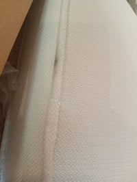 Amazon Basics Modern Kárpitozott Négyzetes Puff, Elefántcsontszín, Lenvászon, Tömörfa X-lábak — szövetfoltos (állapot: lásd a 2. képet) 4