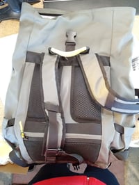 Taschmik Rolltop Hátizsák Vízálló 17 Colos Laptop Táska Szürke 27L - Lopásgátló Férfi Női Iskolai Üzleti Hátizsák S-alakú Pántokkal 3