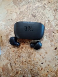 JBL Wave Buds Vezeték nélküli In-Ear Fülhallgató Fekete — hibás, részben működik: jobb oldali nem működik (állapot: lásd a 2. képet) 2