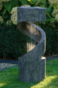 Fântână arteziană de grădină și terasă Dobar Venus cu design mare, iluminare LED, cascadă din polirășină, decor exterior 31,5 x 31,5 x 79,5 cm 3