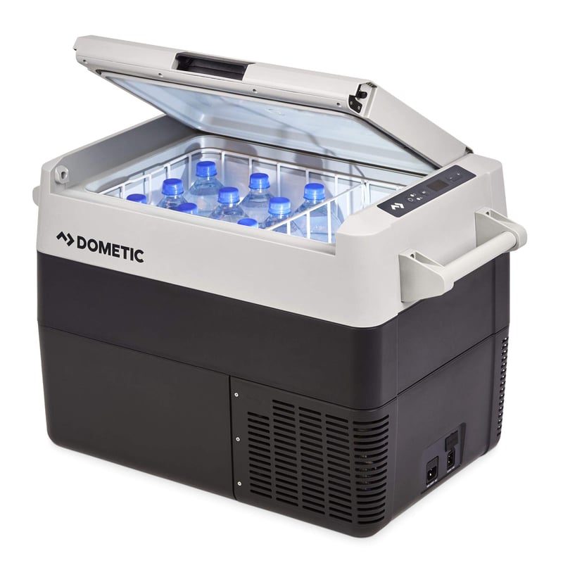 Kompresorová autochladnička Dometic CFF 45, 44 l – 12/24 V a 100–240 V – elektrická chladnička a mraznička do auta, karavanu a na kempovanie – mrazenie až do –18 °C