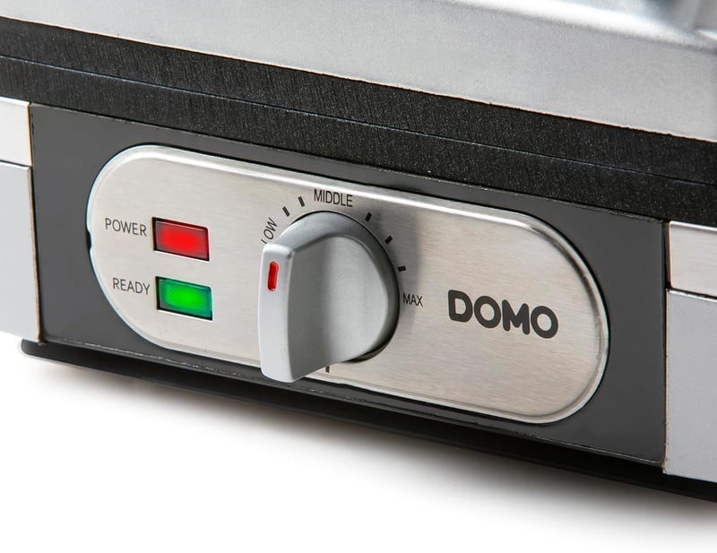 DOMO Belgawaffle sütő állítható sütési fokozattal és praktikus sütőkosárral