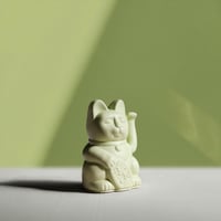 DONKEY Lucky Cat Mini japonská šťastná mávajúca mačka, svetlozelená, výška 9,8 cm 2