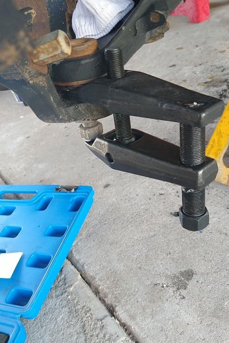 DPTOOL Gömbcsap Szétválasztó Készlet 22-36mm BMW/Benz/Land Rover