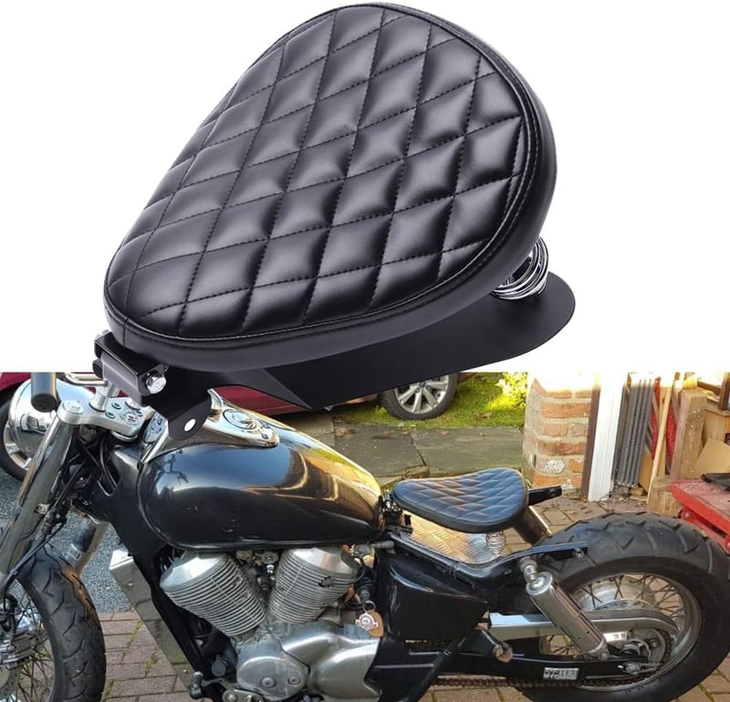 DREAMIZER Bobber Motoros Nyereg Rugózott Fekete Rombusz Harley Sportster XL1200 883
