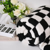 Pătură DREAMLANDING cu model în carouri – Pătură din microfibră moale, pufoasă și călduroasă pentru canapea și pat, model în carouri negru, 127x152 cm 3