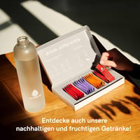 drinkerie 500 ml narancssárga üveg kulacs szilikon fogóval, szellőzővel és szűrővel 6