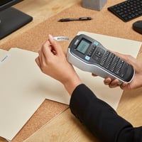 Prenosný štítkovač DYMO LabelManager 160 – štartovacia súprava, klávesnica QWERTZ, 3 pásky, štítky D1 so šírkou 6, 9 a 12 mm 6