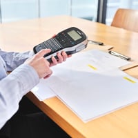 Prenosná tlačiareň štítkov DYMO LabelManager 280 v kufríku – QWERTZ klávesnica, pripojenie k PC/Mac, pre pásky D1 so šírkou 6, 9 a 12 mm 5