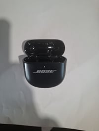 Nabíjacie puzdro pre Bluetooth slúchadlá Bose QuietComfort Ultra (2. gen.) – čierne, pre bezdrôtové slúchadlá, náhradný diel 3
