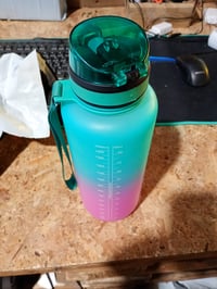 Športová fľaša Motswedi 1500 ml bez BPA so slamkou, nepriepustná, opakovane použiteľná, tyrkysovo-ružová — používaná (stav: pozri 2. obrázok) 2