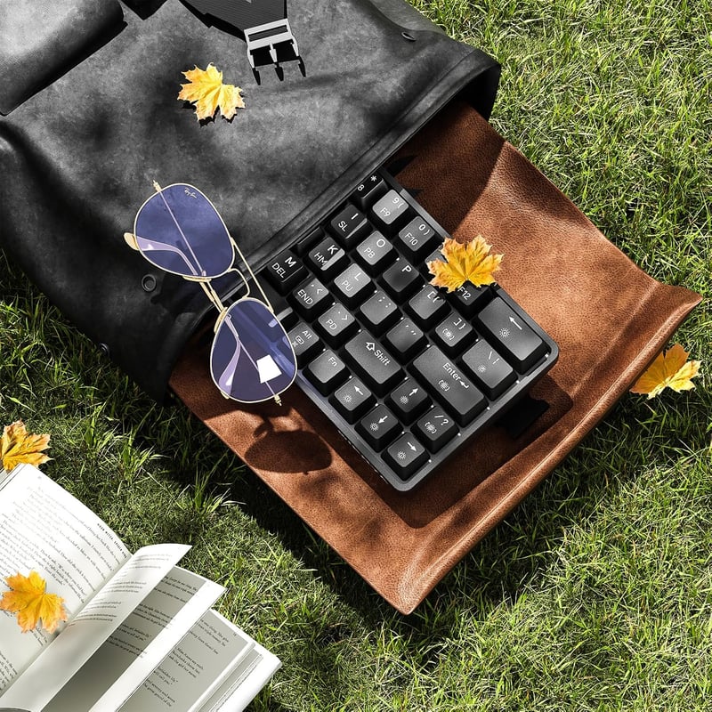 Dierya DK63 Vezeték Nélküli Mechanikus Gamer Billentyűzet, 60% Kompakt, RGB Háttérvilágítás, Bluetooth/2.4G/USB-C, Lineáris Piros Kapcsoló