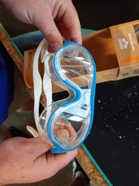 Plavecká maska Arena The One Mask pre dospelých unisex, s čírymi šošovkami, UV ochranou a vrstvou proti zahmlievaniu, v modro-čírej farbe 3