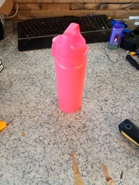 Sticlă SIGG Shield ONE din oțel inoxidabil pentru băuturi carbogazoase, etanșă, fără BPA, roșie — utilizată (stare: vezi a 2-a fotografie) 2