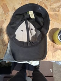 Șapcă de baseball pentru bărbați Under Armour Blitzing 3.0, negru/alb, mărimea XL/XXL, respirabilă, croială stretch fit 5