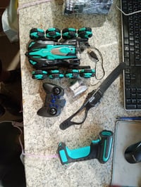 RC kaskadérske auto na diaľkové ovládanie PENGBU, mierka 1:16, 2,4 GHz — na ovládači chýba hlavička jednej z páčok (stav: pozri 2. obrázok) 3
