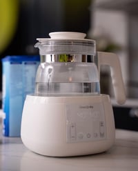 ÜneeQbaby Intelligens Bébiételmelegítő és Készítő Gép Cumisüveghez 8