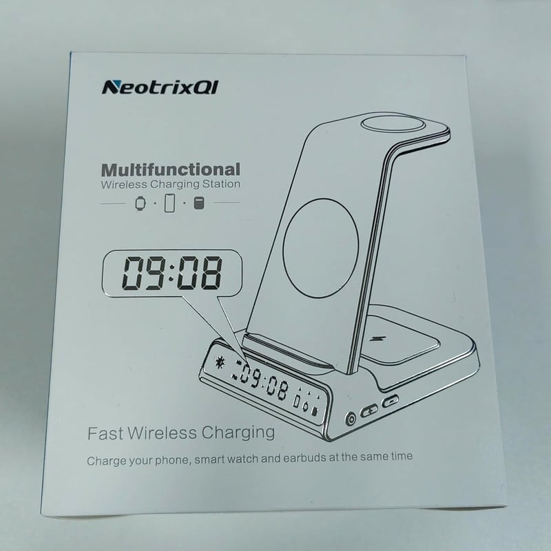 Samsung 3 az 1-ben vezeték nélküli töltőállomás Galaxy S24 Ultra, Watch 6 és Buds 2 Pro készülékekhez, digitális órával