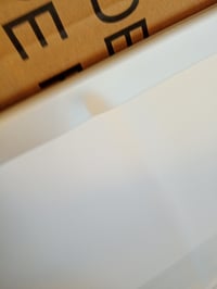 Amazon Basics magnetska bijela ploča s aluminijskim okvirom 120x90 cm - zgužvana — zgužvana ploča, udubljen rub (stanje: vidi 2. sliku) 3