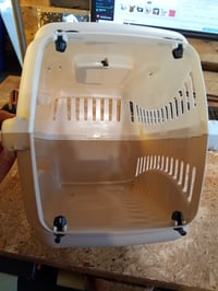 Kerbl Pet Expedion szállítóbox kutyának macskának 45x30x30 cm krém/taupe műanyag — ajtó nélküli szállítóbox (állapot: lásd a 2. képet) 3