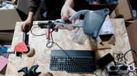 Presă manuală de fructe din aluminiu Jlnmmn Barfly Jumbo – Storcător portabil pentru lămâi, rodii și portocale, detașabil și ușor de curățat, ustensilă de bucătărie 9